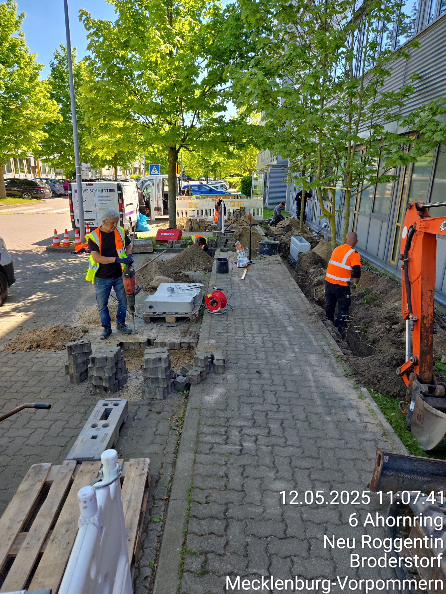 WhatsApp Image 2025-05-28 at 21.15.26 (1)