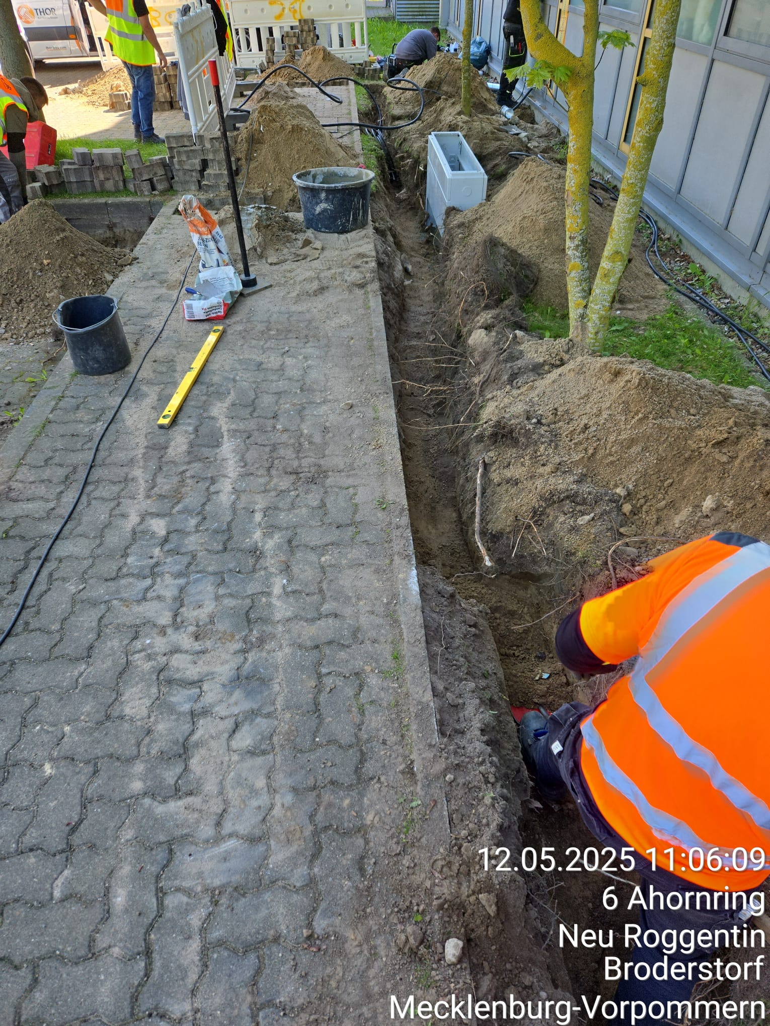 WhatsApp Image 2025-05-28 at 21.15.26