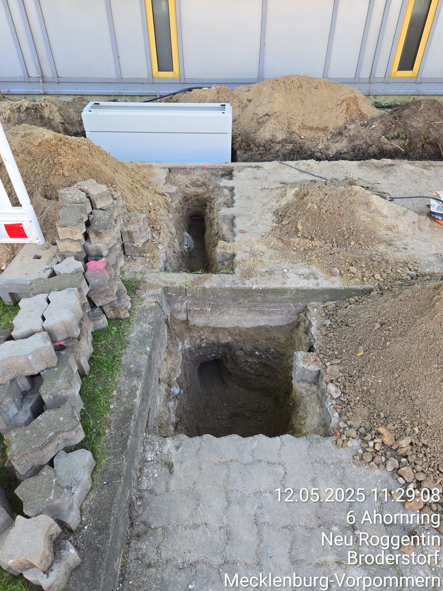 WhatsApp Image 2025-05-28 at 21.15.27 (1)