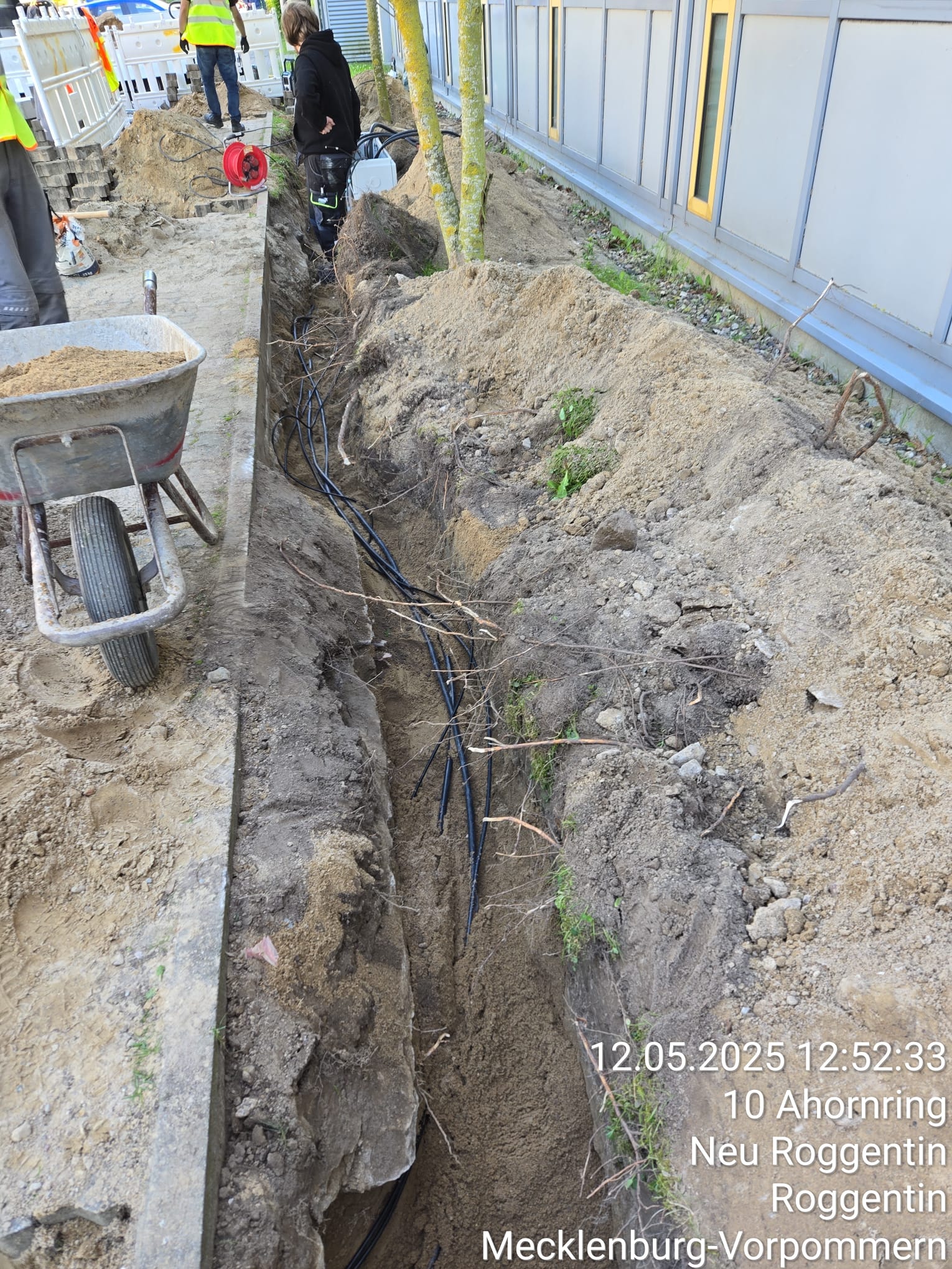 WhatsApp Image 2025-05-28 at 21.15.28 (1)