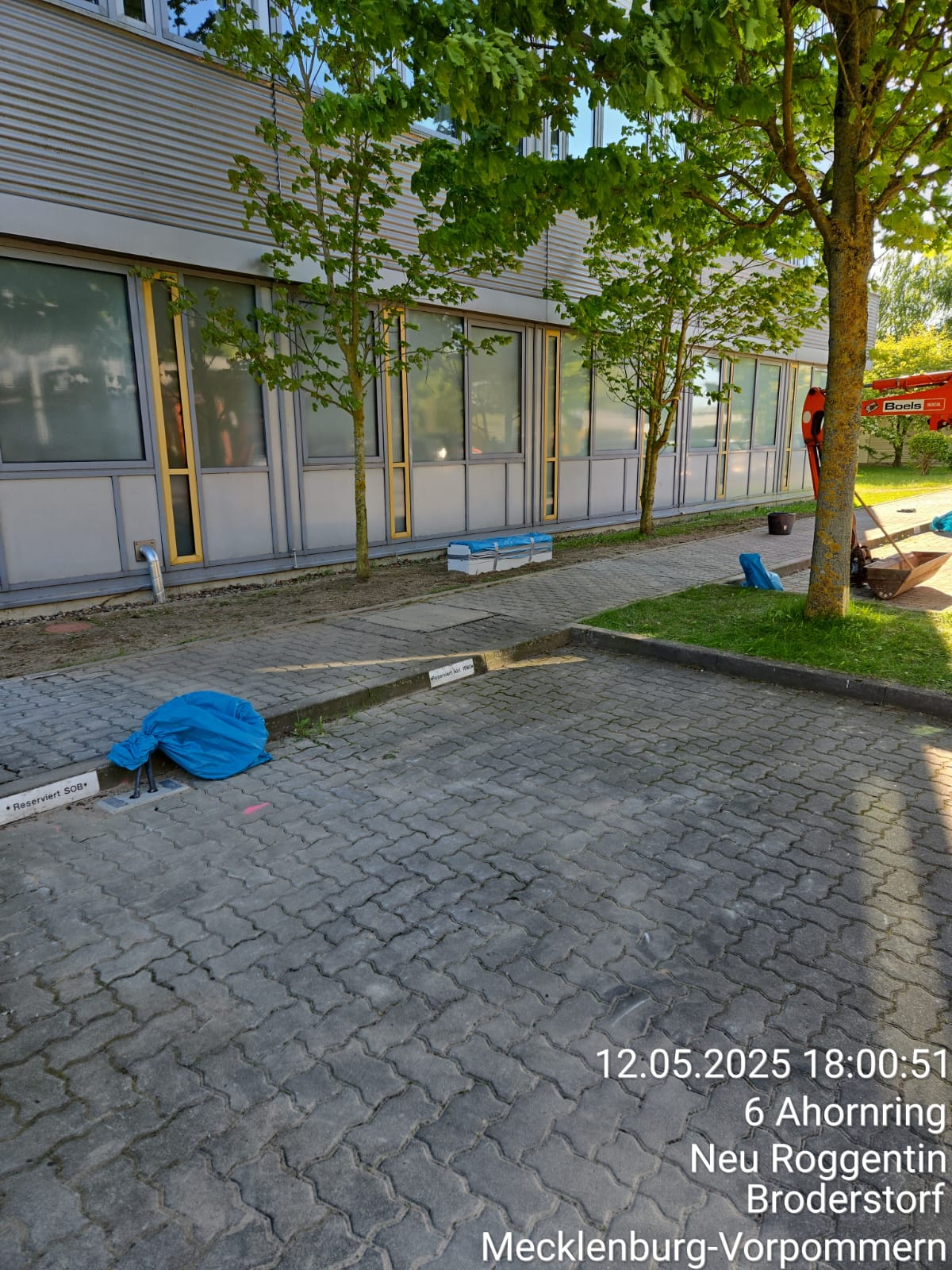 WhatsApp Image 2025-05-28 at 21.15.33 (1)